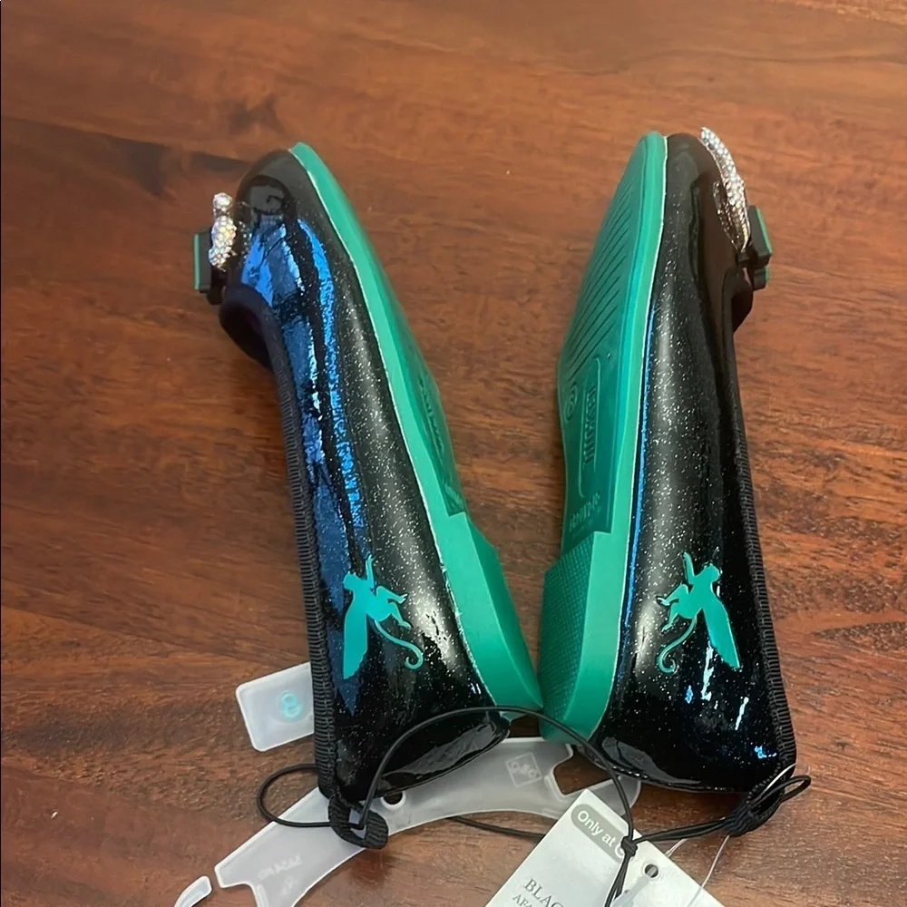 Wicked flats Girls Black and Green Bow Ballet Glitter shoe New size 8